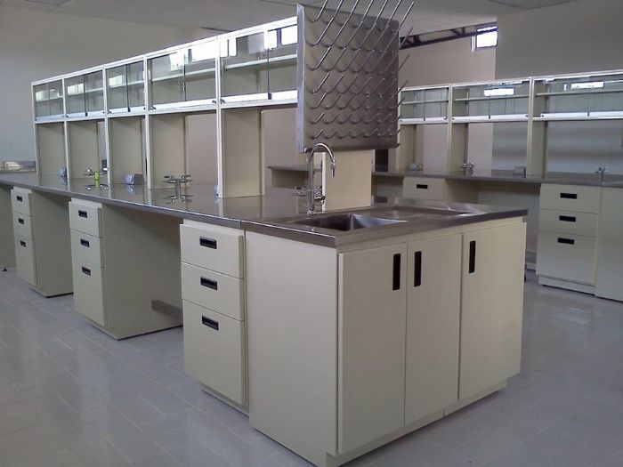 Equipo Mobiliario de Laboratorio - YIREH