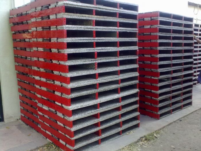 TARIMA DE PLASTICO - KUADRO