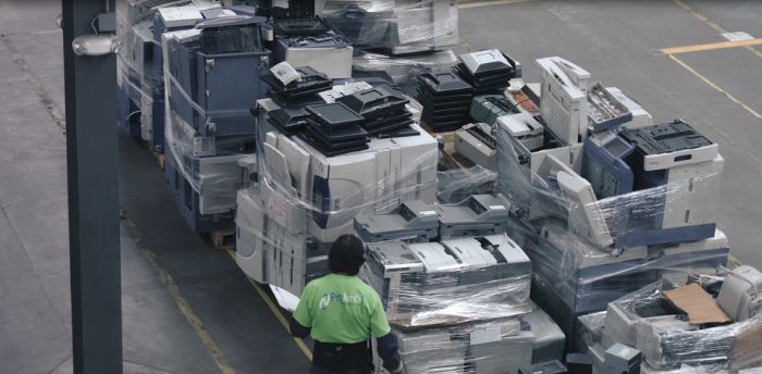 Equipo de computo y Refacciones. - 