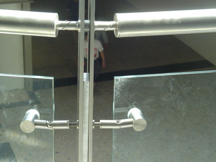 BARANDAL CON CONECTORES ARTICULADOS - 