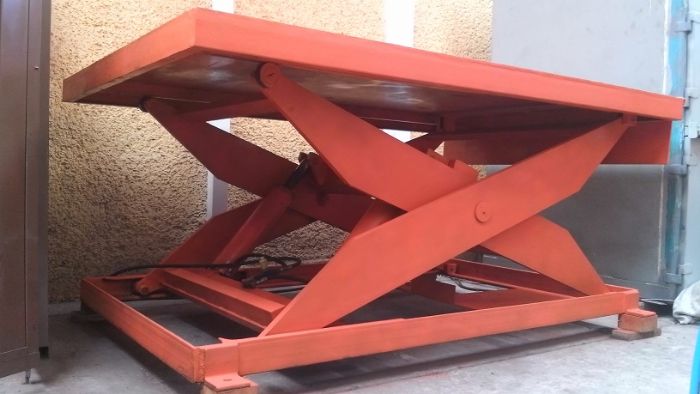 Elevador de carga para andén - 