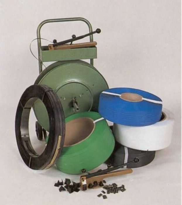 FLEJES Y HERRAMIENTA PARA SU APLICACIÓN - 