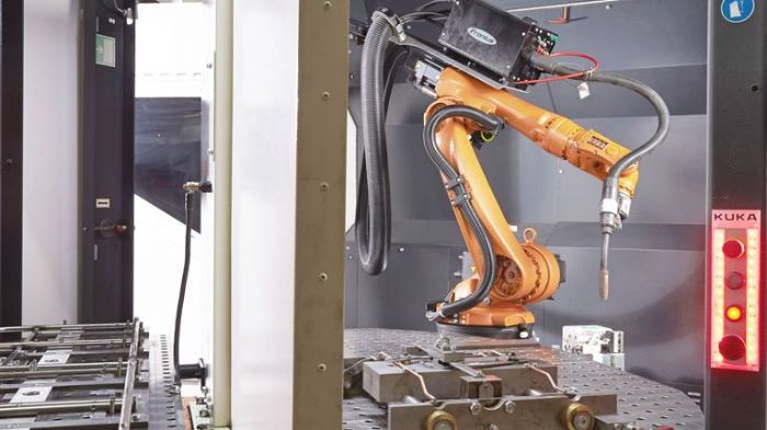 CELULAS DE FABRICACION ESTANDAR - KUKA