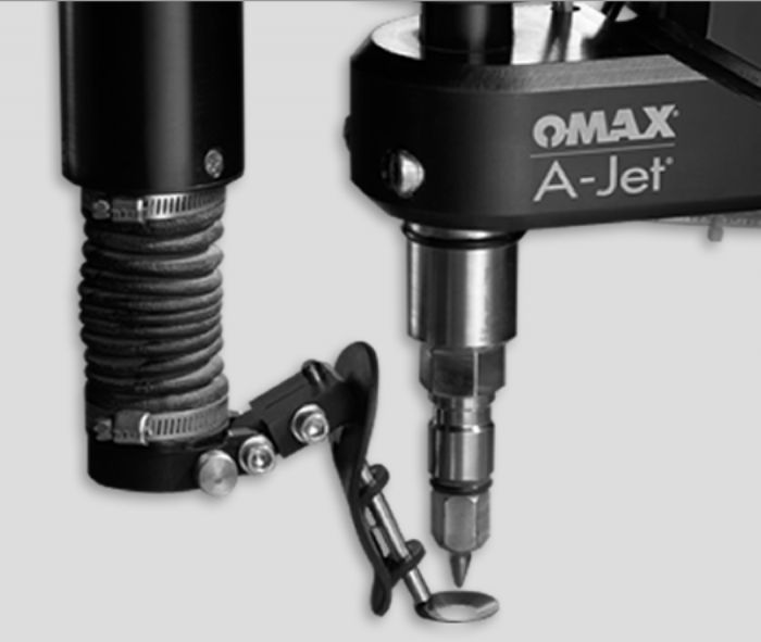 HERRAMIENTA PARA CORTES EN SUPERFICIES IRREGULARES  - Omax