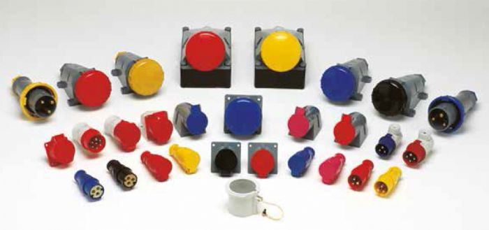 TOMAS Y CLAVIJAS BLINDADAS BRASIKON - STECK