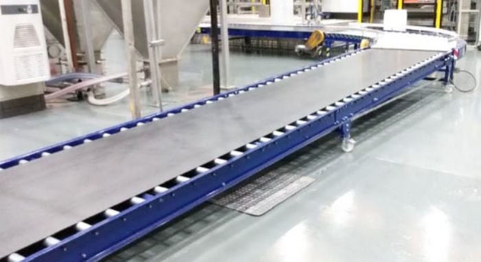 TRANSPORTADOR CON CAMA DE RODILLOS  - 