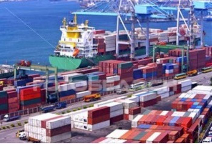 EXPORTACIONES E IMPORTACIONES - 