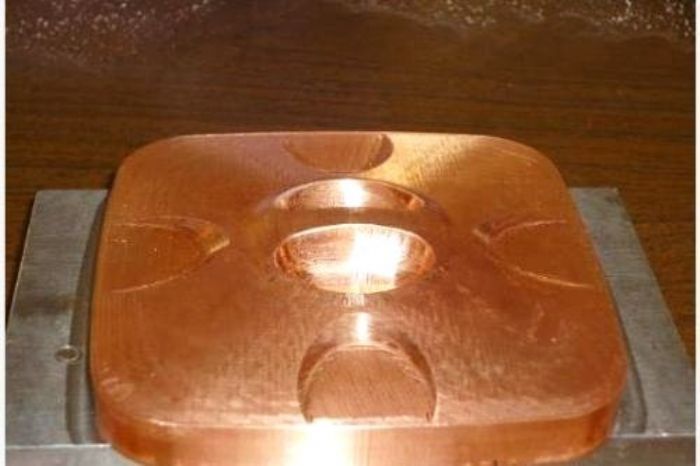 MAQUILA DE ELECTROEROCION - ELECTROMAQUI