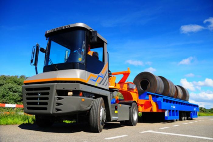 EQUIPO PORTUARIO - TERBERG