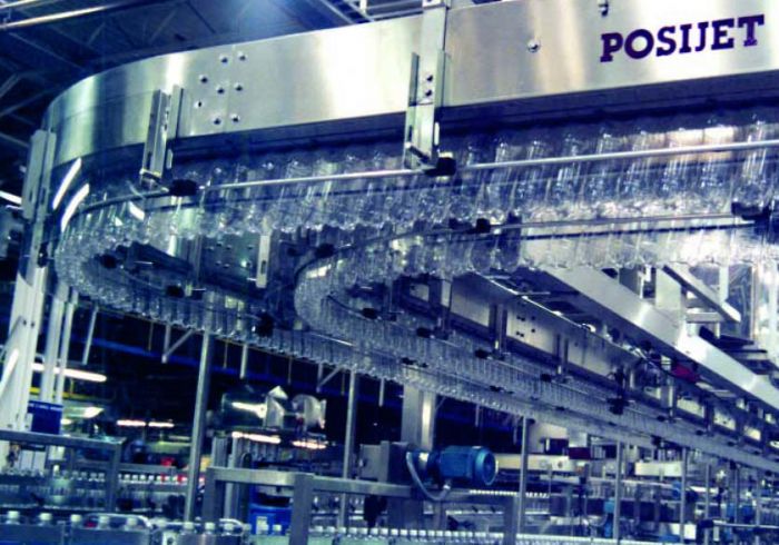 Servicios de Automatización y proyectos llave en mano para transportadores aéreos y de tablillas - Vetromeccanica 