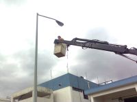 Gruas con Canastilla para alumbrado publico