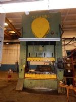 Troqueladora usada CLEARING 600Ton postes nuevos 2015